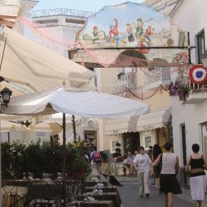 Le vie dello shopping a Capri