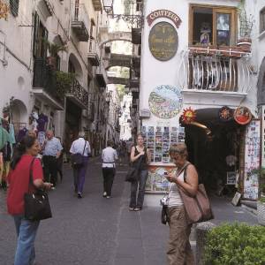 Le vie dello shopping a Amalfi