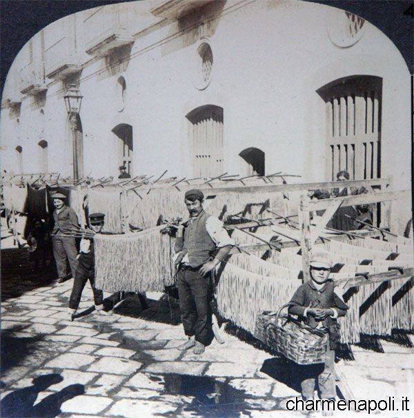 Produzione della pasta a Torre Annunziata - Charme