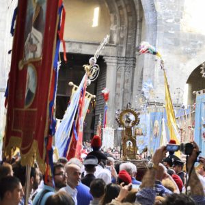 processione-san-gennaro-maggio napoli