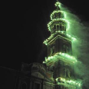 Incendio del campanile della Chiesa del Carmine per la festa alla Madonna Bruna