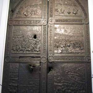 porta in bronzo Maschio Angioino