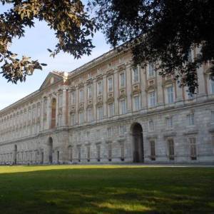 reggia caserta facciata