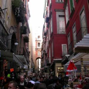 San Gregorio Armeno, la strada dei presepi