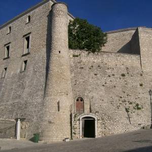 Montemiletto, castello della Lonessa