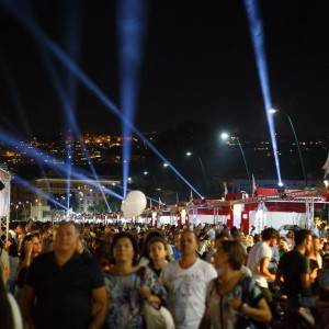 Spettacolo di  luci e sapori sul Lungomare Caracciolo per il Napoli Pizza Village