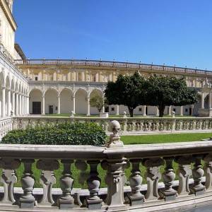 Certosa di San Martino_chiostro_grande_cimitero_dei_monaci