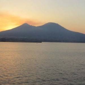 Il Vesuvio visto dal mare