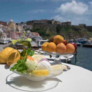 bar gelateria procida gelato artigianale chiaro di luna