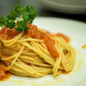 spaghetti pomodoro napoli storia