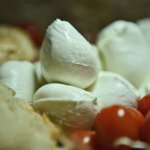 mozzarella campana premiata da Gambero Rosso Castelvoltuno Campania