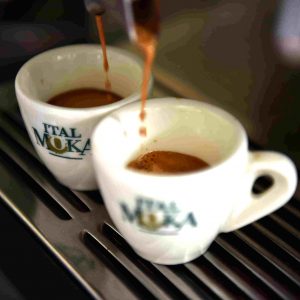 Italmoka la brezza del Golfo spinge ancora il caffè artigianale